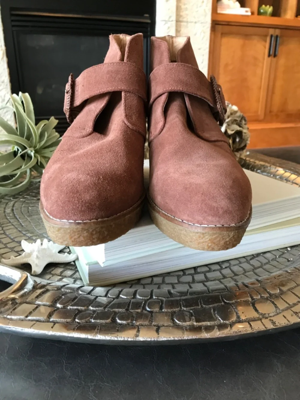 BOHO-CHIC 🔥  Y2K JACK ROGERS TAUPE BROWN SUEDE IZZIE WEDGES BOOTIES